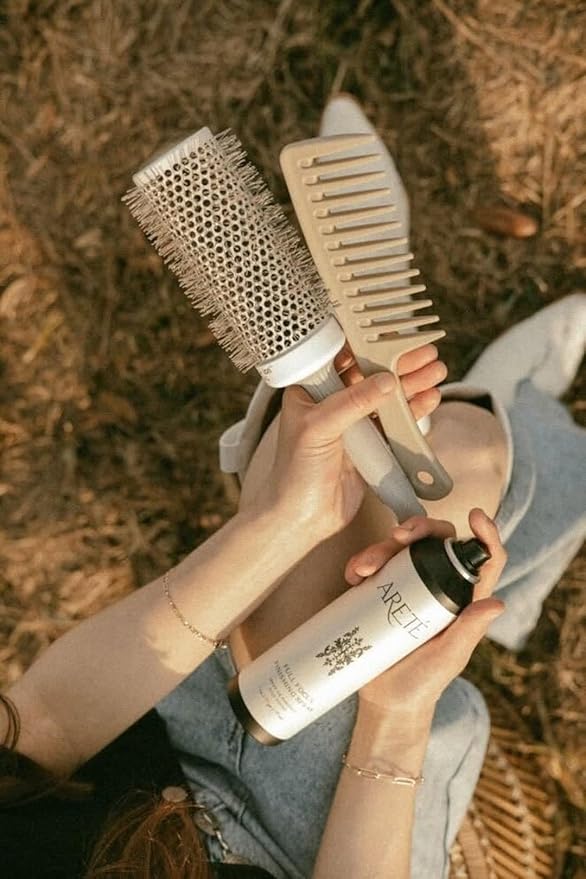 ARETÉ Full Focus Finishing Hair Spray, Strong, Buildable Hold, Shiny Finish, Anti Frizz Hairspray for Women Fine Hair with Edelweiss, Wild Carrot, Star Anise, Peruvian Ginseng, Made in USA, 8oz